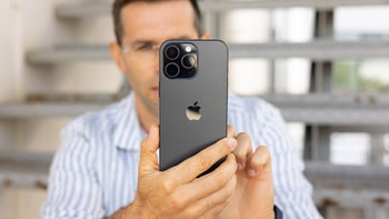 iPhone 16 Pro Max in black